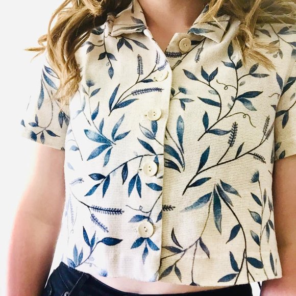 Vintage Floral Knit Cropped Button Down Top - Picture 2 of 9